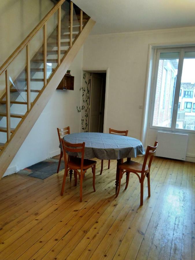 Appartement Au Calme Centre Ville A 2 Pas Du Vieux Marche La Rochelle  Eksteriør billede